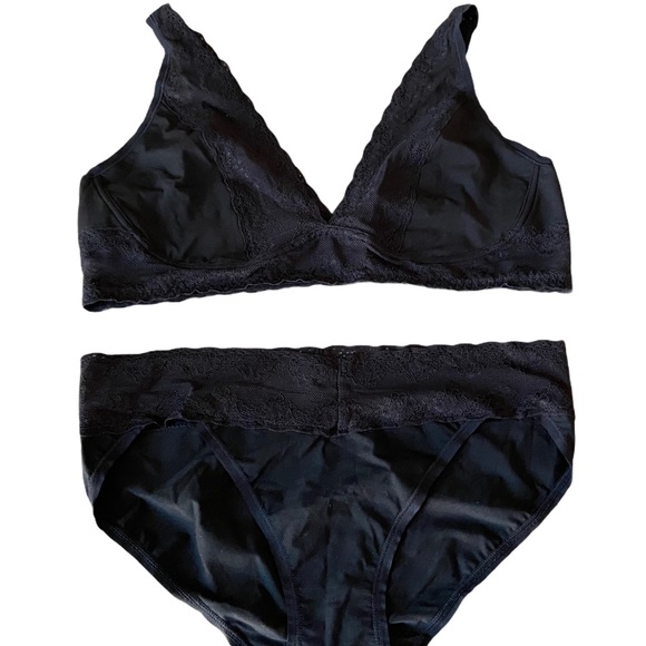 Natori Bliss Perfection Wireless Day Bra - Picture 9 of 16